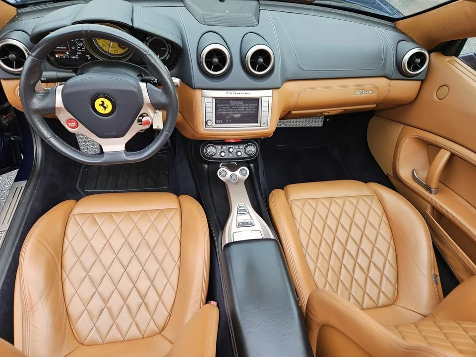 2014 Ferrari California - Image 11 of 16