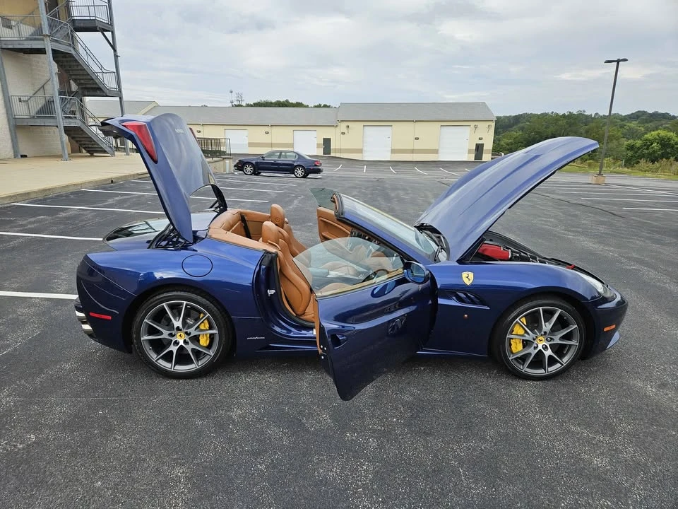 2014 Ferrari California - Image 16 of 16