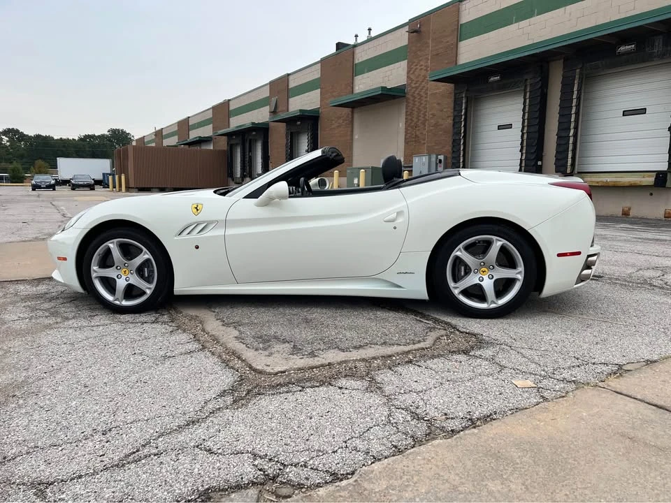 2014 Ferrari California - Image 8 of 11