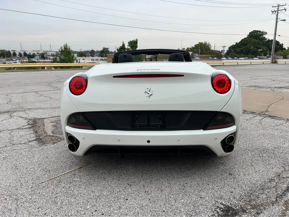 2014 Ferrari California - Image 6 of 11