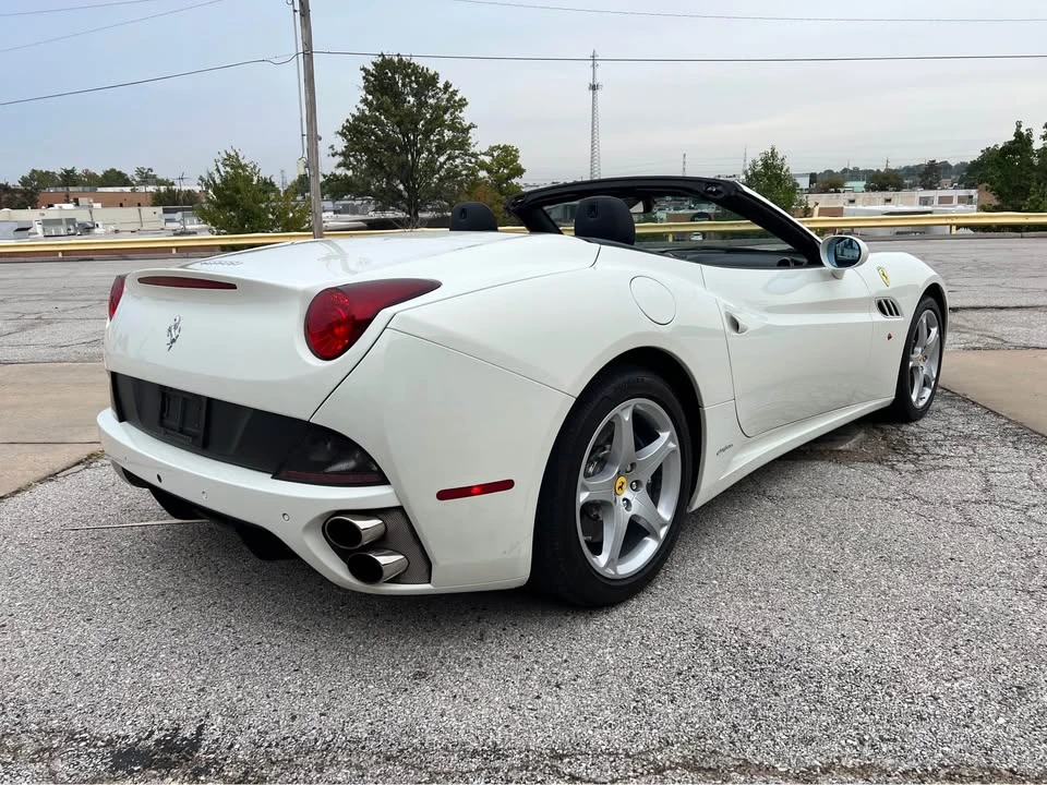 2014 Ferrari California - Image 5 of 11