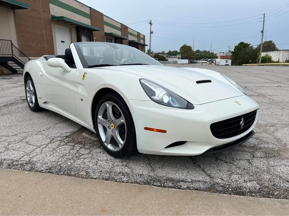 2014 Ferrari California - Image 3 of 11