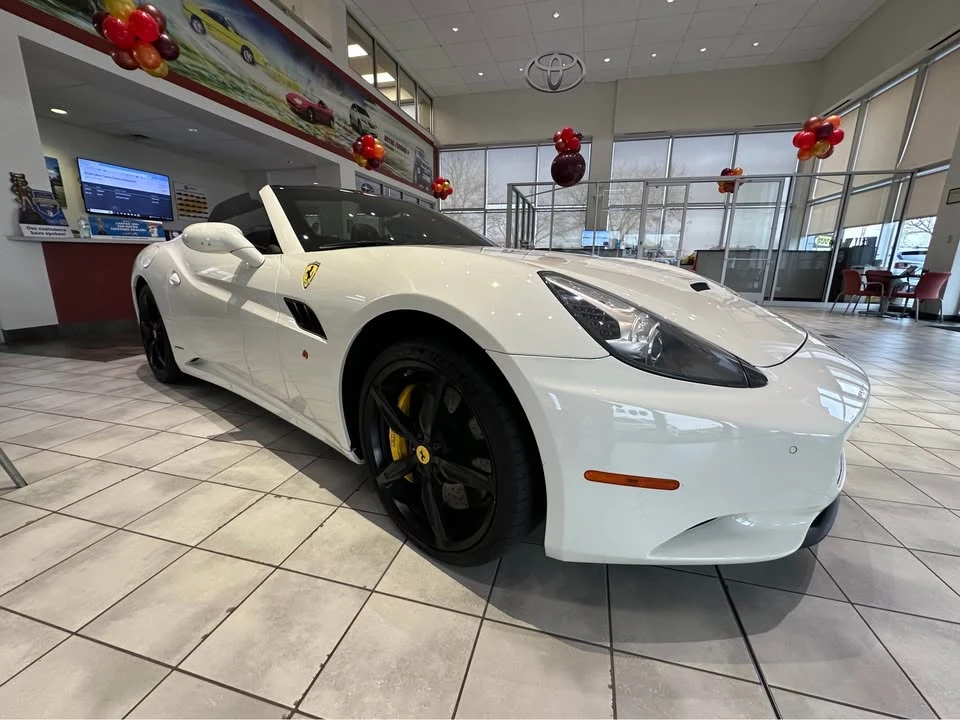 2014 Ferrari California - Image 3 of 9