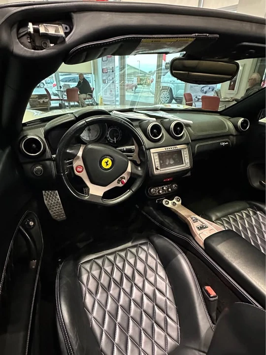 2014 Ferrari California - Image 6 of 9