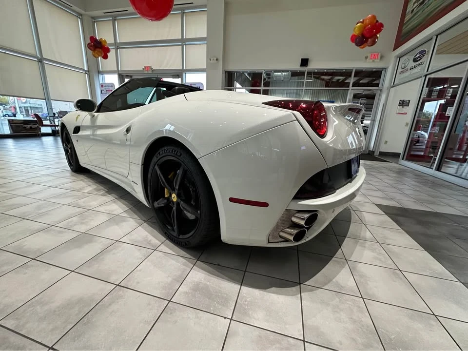2014 Ferrari California - Image 9 of 9