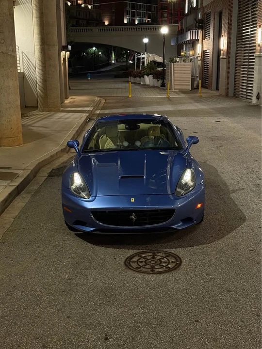2014 Ferrari California - Image 2 of 11