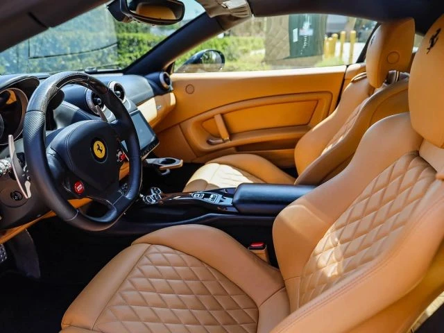 2014 Ferrari California - Image 23 of 31
