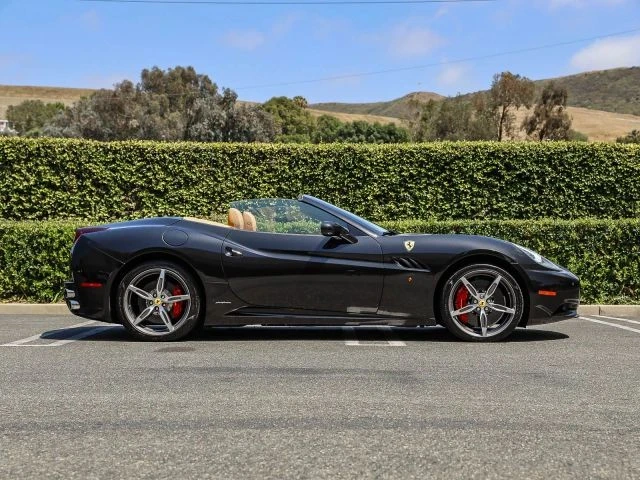 2014 Ferrari California - Image 7 of 31