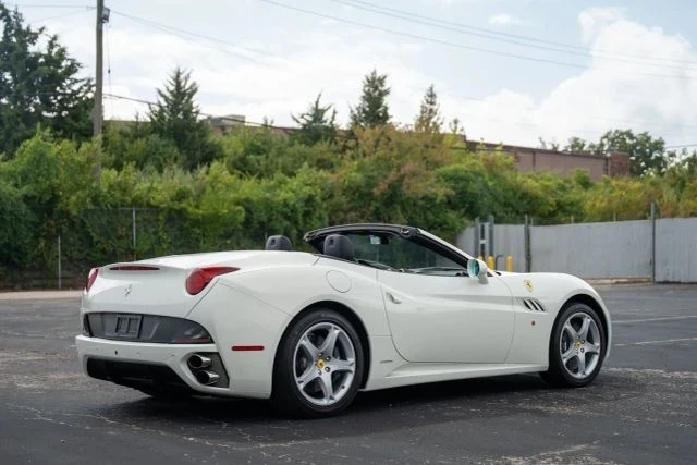2014 Ferrari California - Image 10 of 21