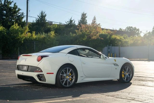 2014 Ferrari California - Image 4 of 21
