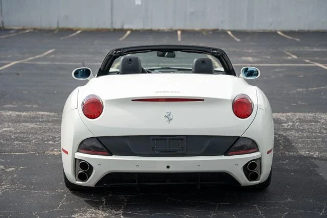 2014 Ferrari California - Image 11 of 21