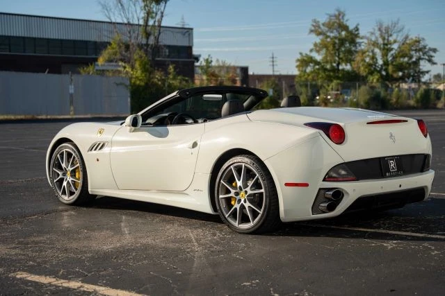 2014 Ferrari California - Image 18 of 21