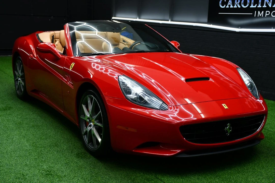 2014 Ferrari California - Image 16 of 31