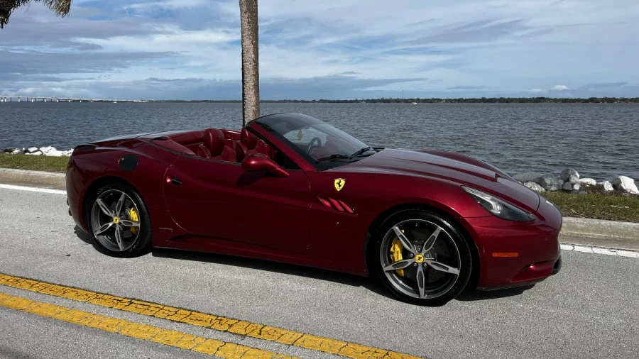 2014 Ferrari California - Image 4 of 8