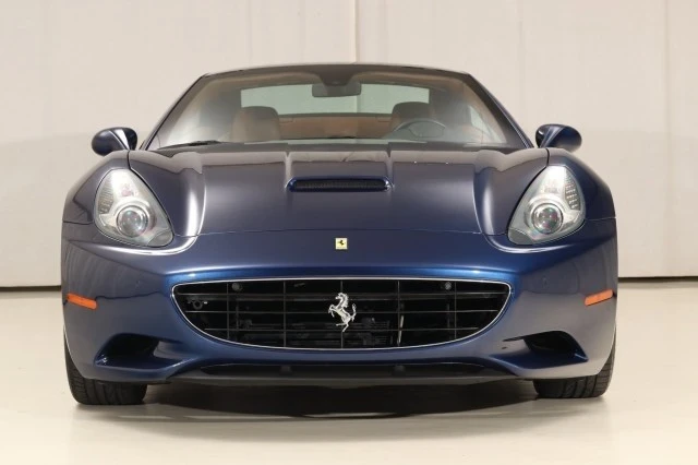 2014 Ferrari California - Image 17 of 21