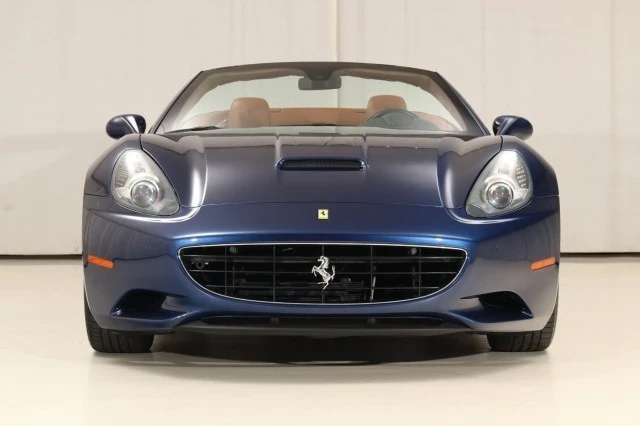 2014 Ferrari California - Image 13 of 21