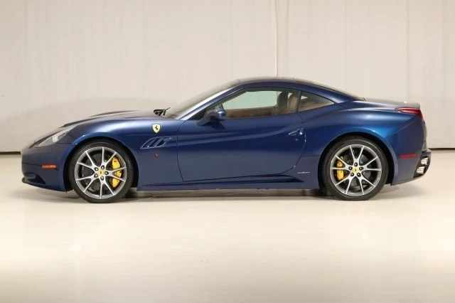 2014 Ferrari California - Image 2 of 21