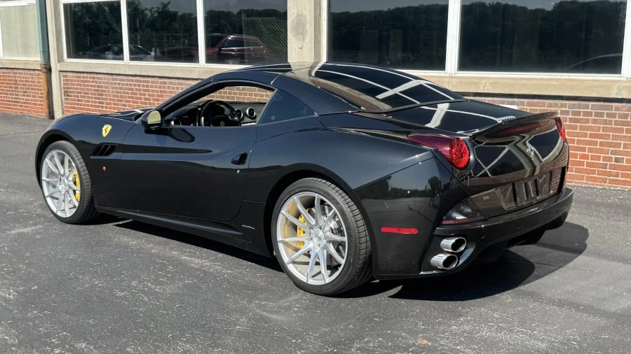 2014 Ferrari California - Image 6 of 12