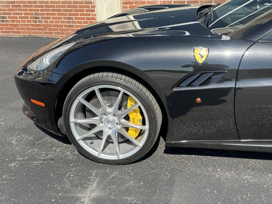 2014 Ferrari California - Image 7 of 12