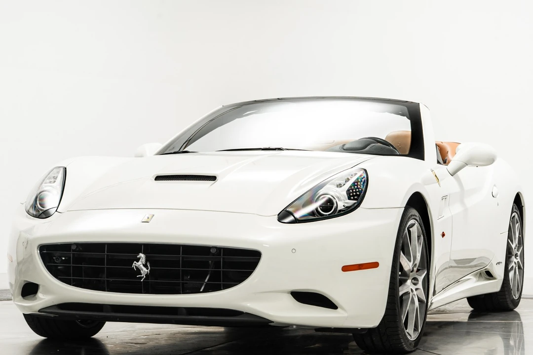 2014 Ferrari California - Image 5 of 21