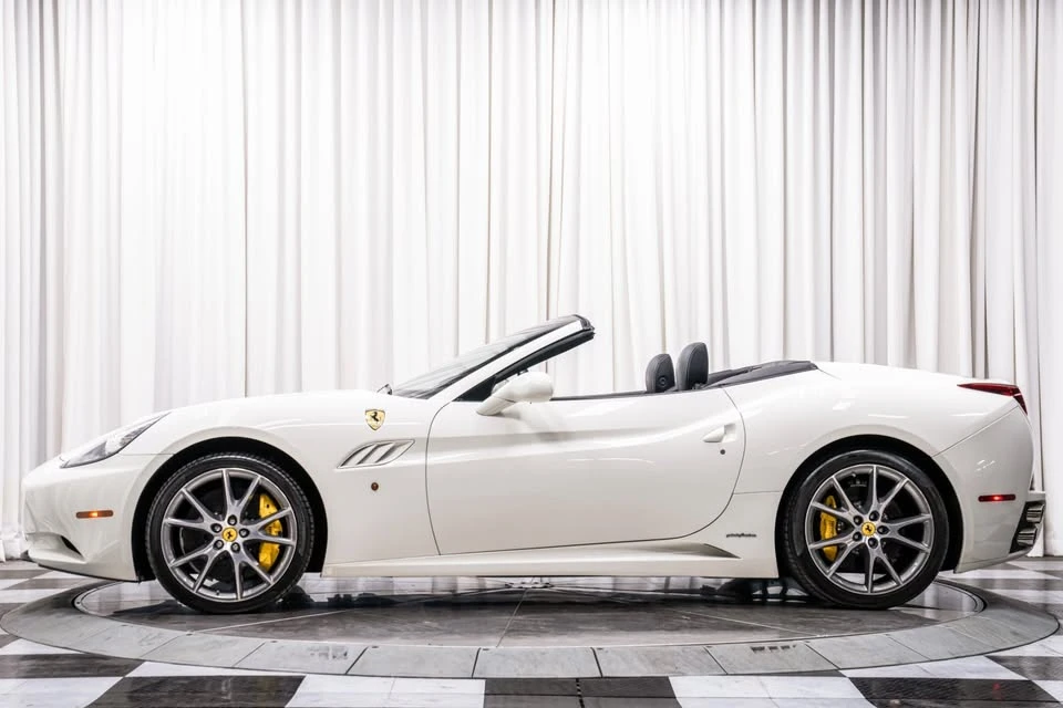 2014 Ferrari California - Image 5 of 14