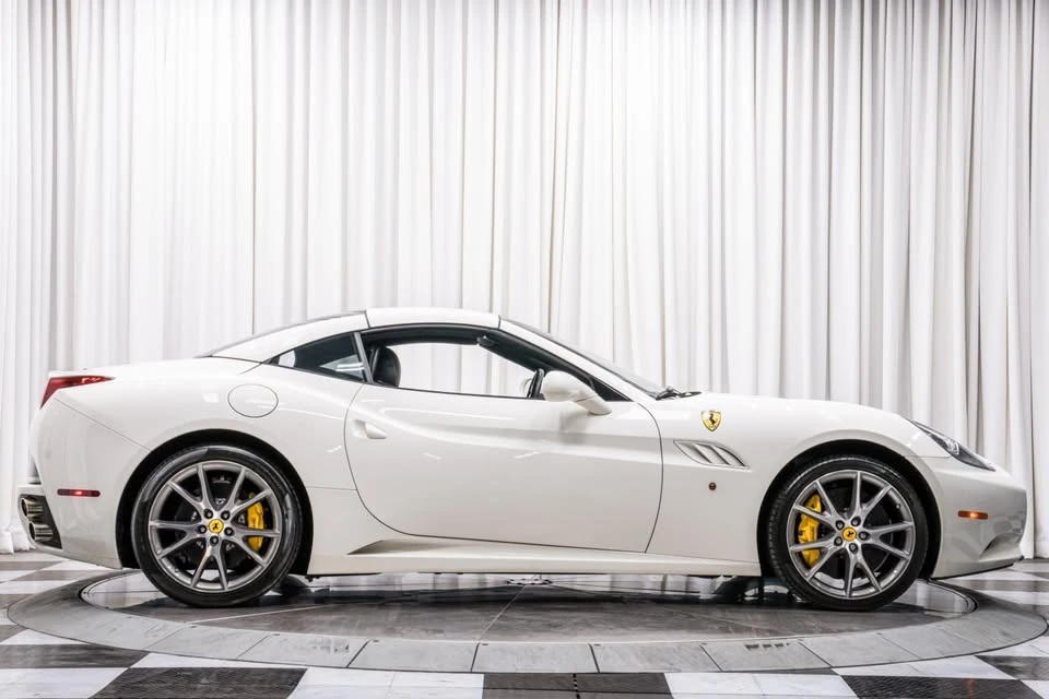 2014 Ferrari California - Image 6 of 14