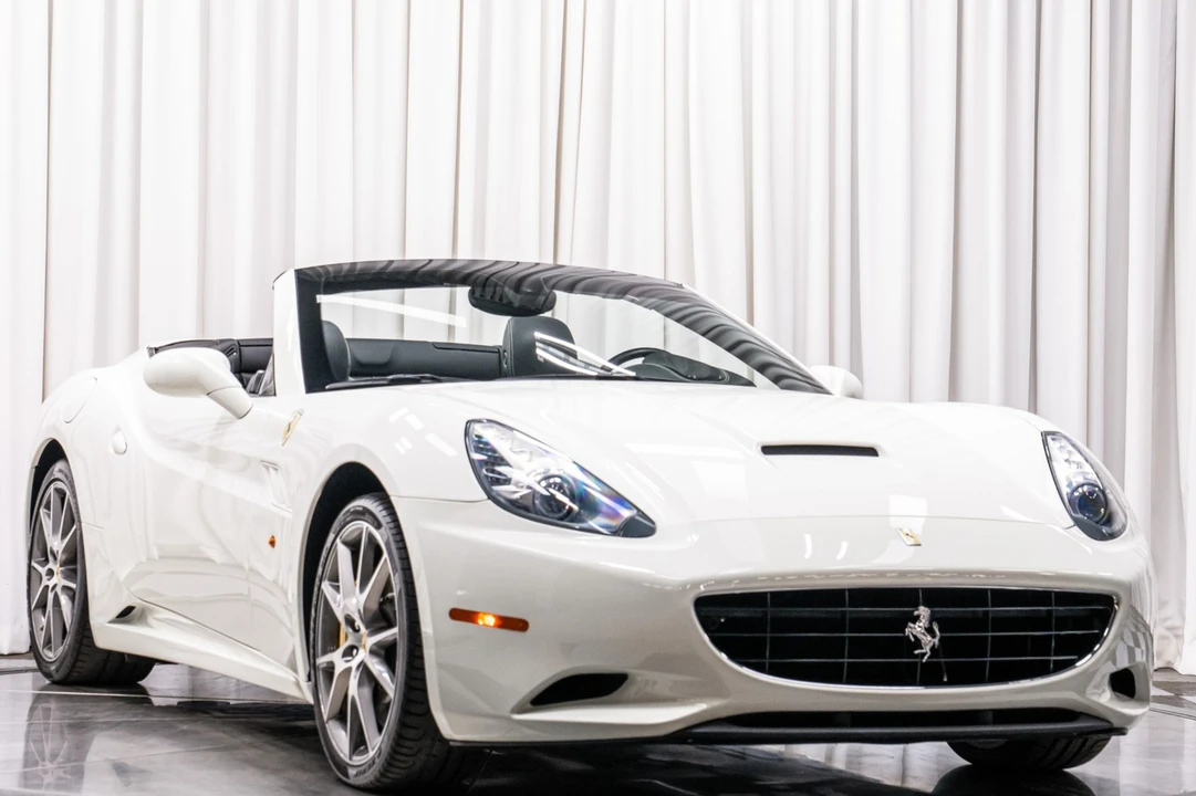 2014 Ferrari California - Image 3 of 12