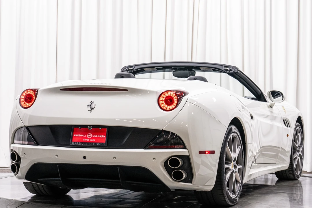2014 Ferrari California - Image 9 of 21