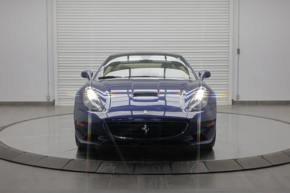 2014 Ferrari California - Image 2 of 7