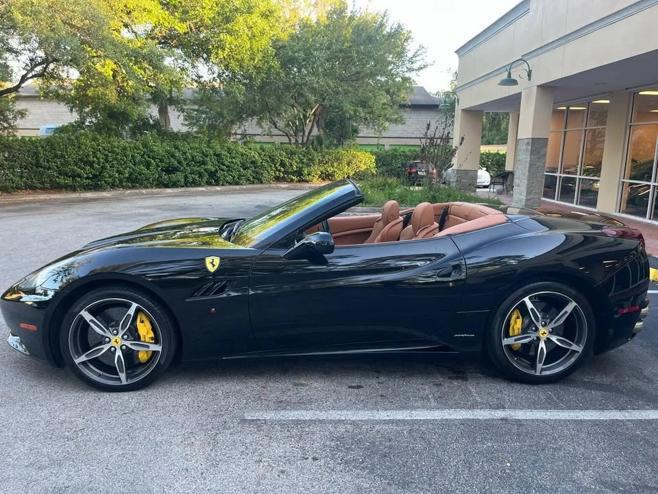 2014 Ferrari California - Image 11 of 20
