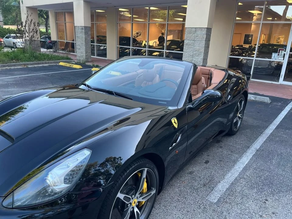 2014 Ferrari California - Image 13 of 20