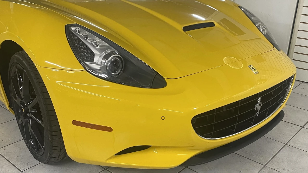 2014 Ferrari California - Image 8 of 8