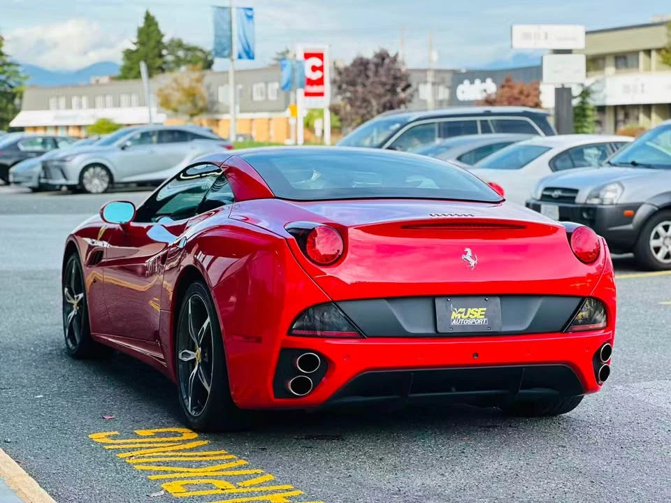2014 Ferrari California - Image 8 of 20