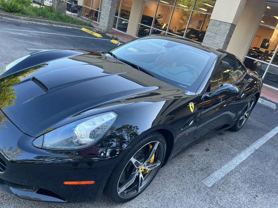 2014 Ferrari California - Image 25 of 31