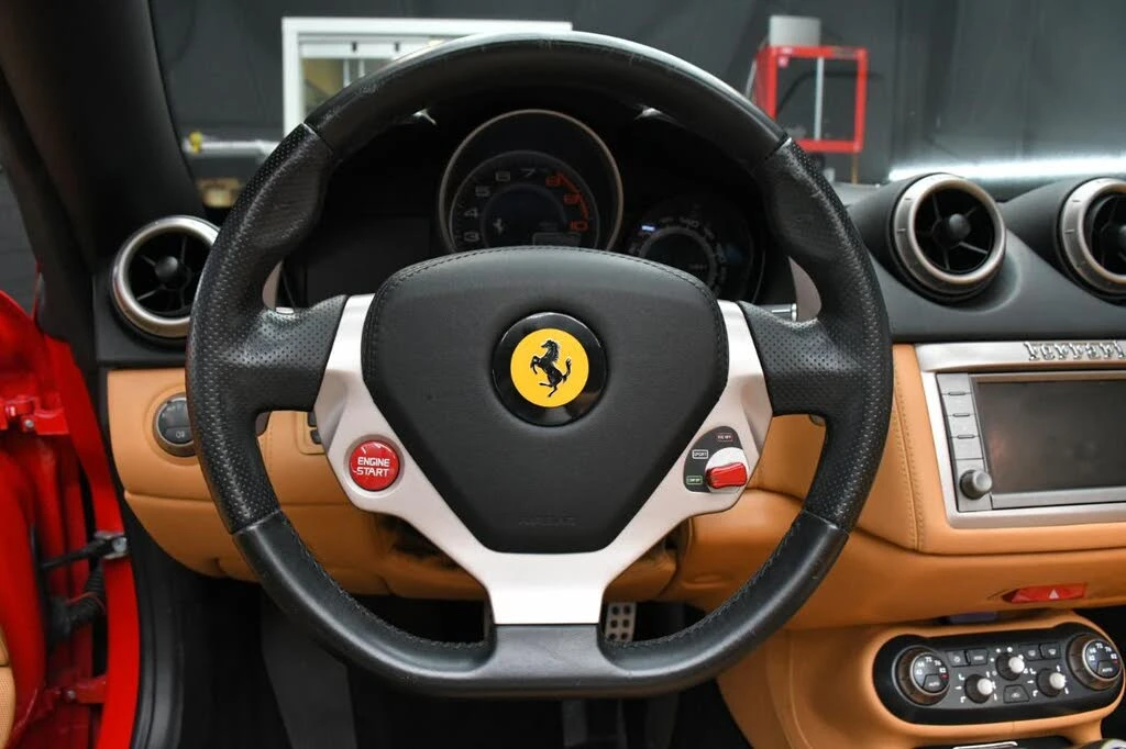 2014 Ferrari California - Image 26 of 31