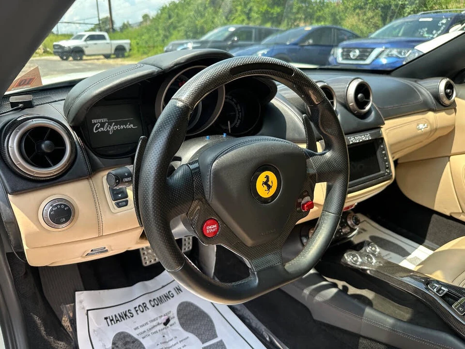 2014 Ferrari California - Image 14 of 31