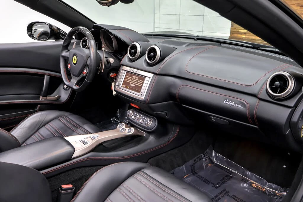 2014 Ferrari California - Image 11 of 31