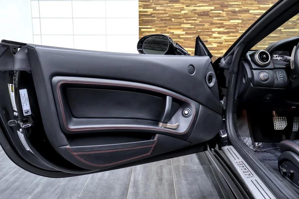 2014 Ferrari California - Image 27 of 31