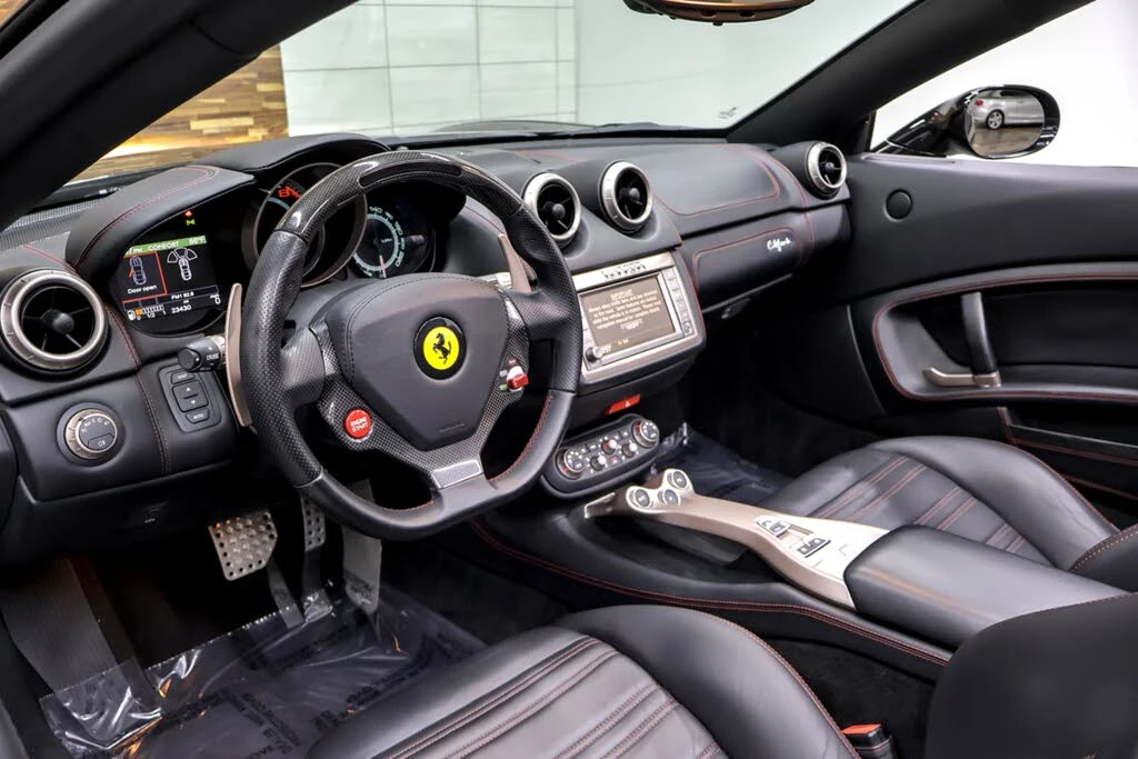 2014 Ferrari California - Image 10 of 31