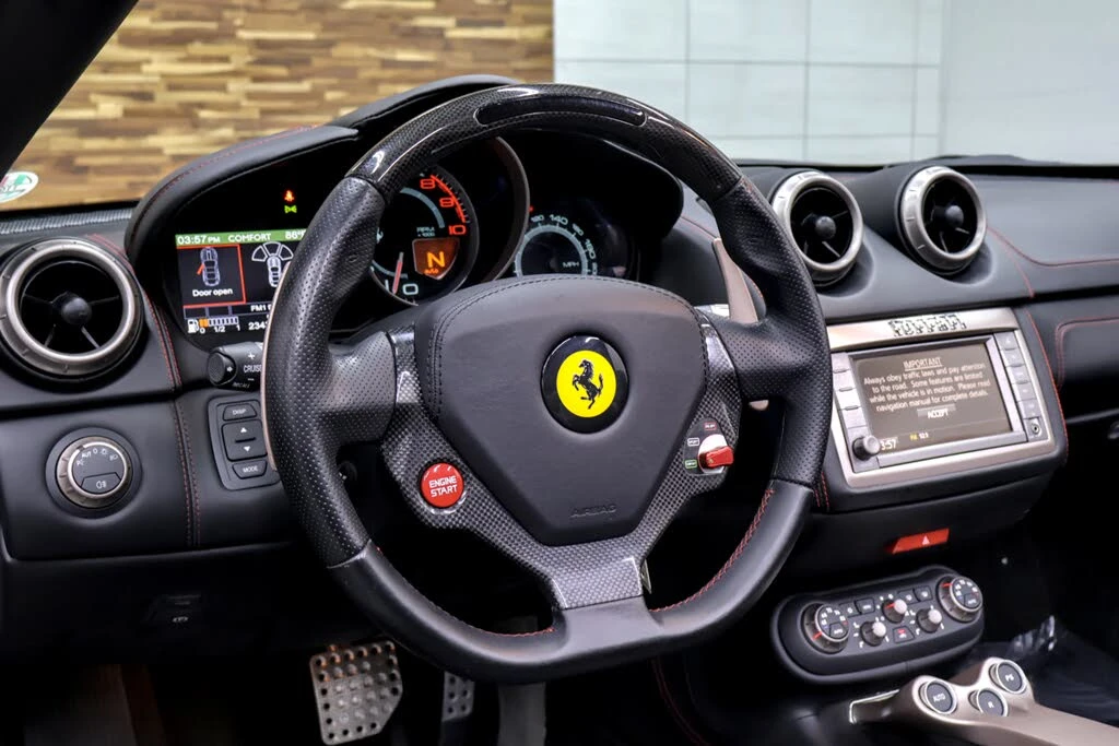 2014 Ferrari California - Image 12 of 31