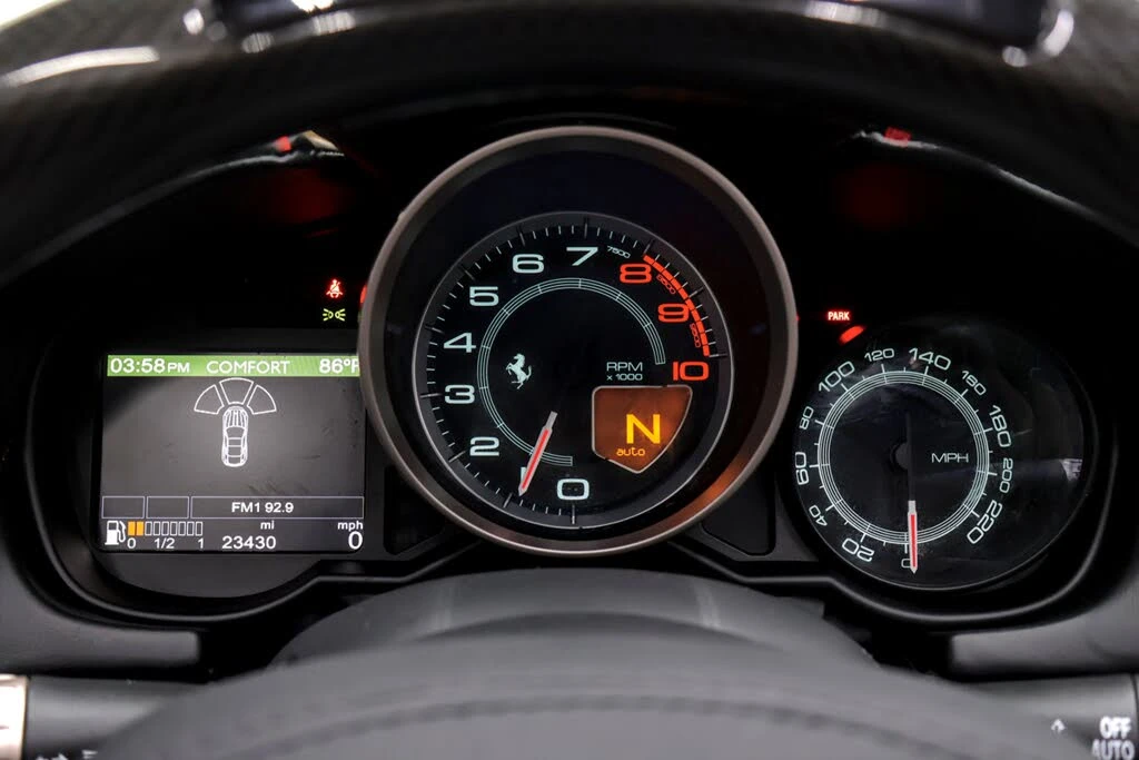 2014 Ferrari California - Image 15 of 31