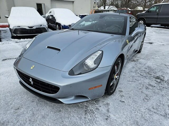 2014 Ferrari California - Image 2 of 31