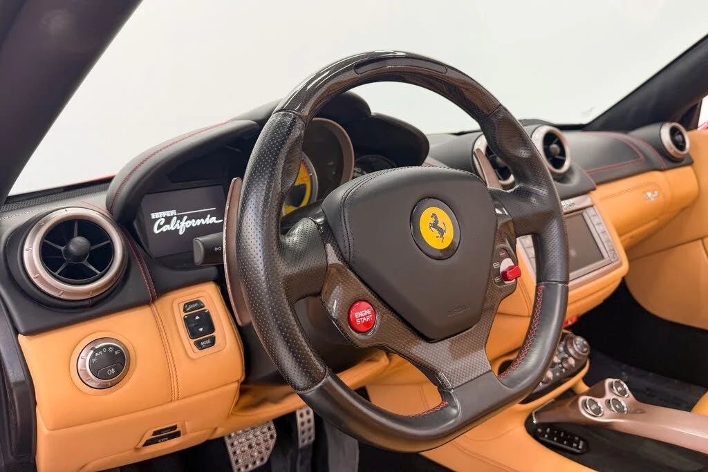 2014 Ferrari California - Image 13 of 31