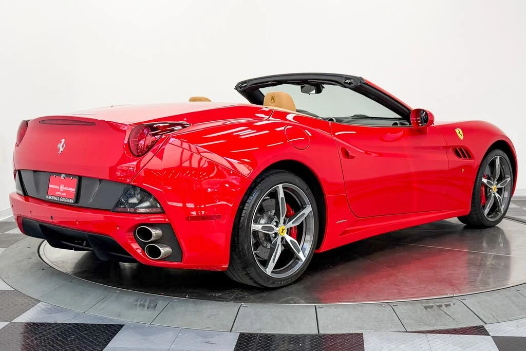 2014 Ferrari California - Image 9 of 31