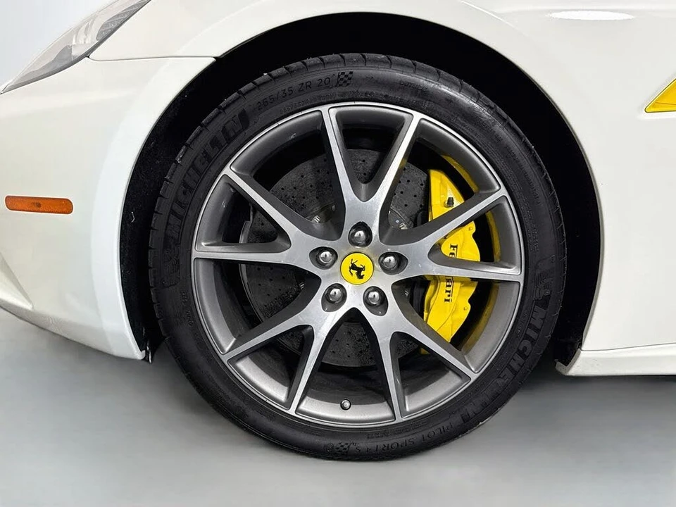 2014 Ferrari California - Image 29 of 30