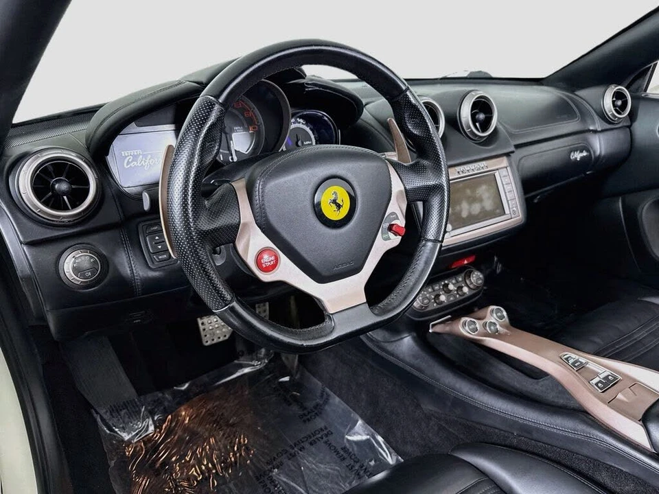 2014 Ferrari California - Image 9 of 30