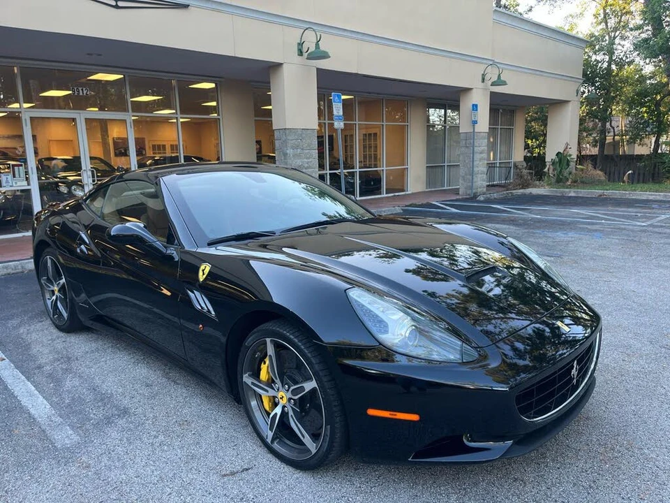 2014 Ferrari California - Image 14 of 31