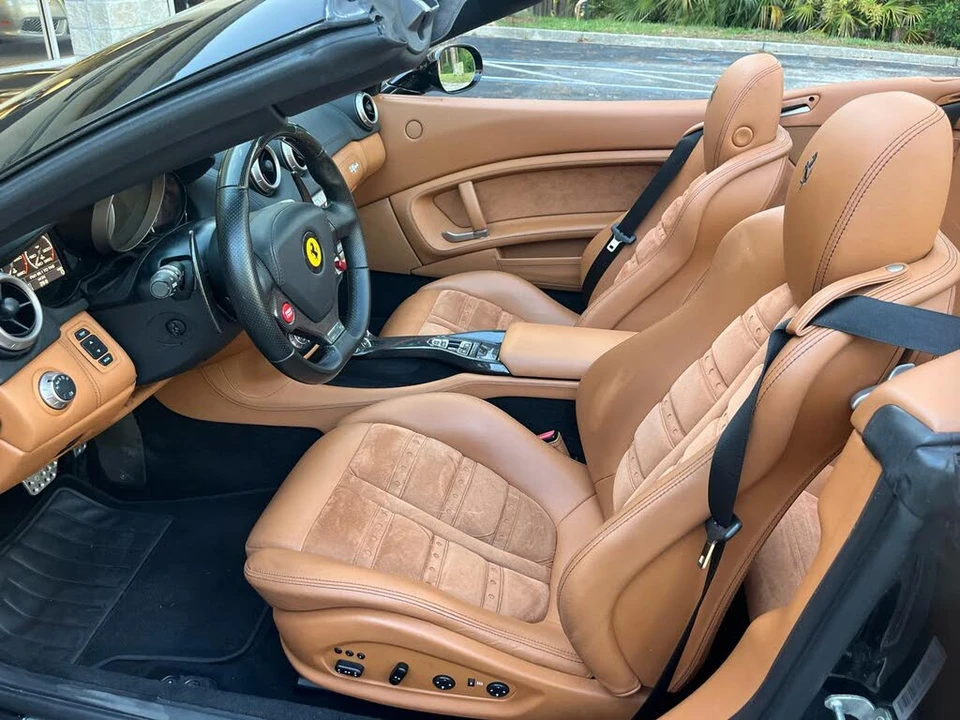2014 Ferrari California - Image 31 of 31