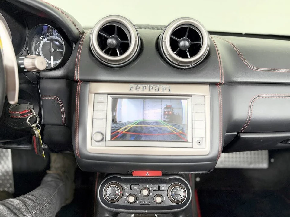 2014 Ferrari California - Image 30 of 31