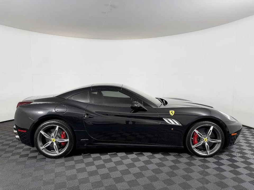 2014 Ferrari California - Image 7 of 31